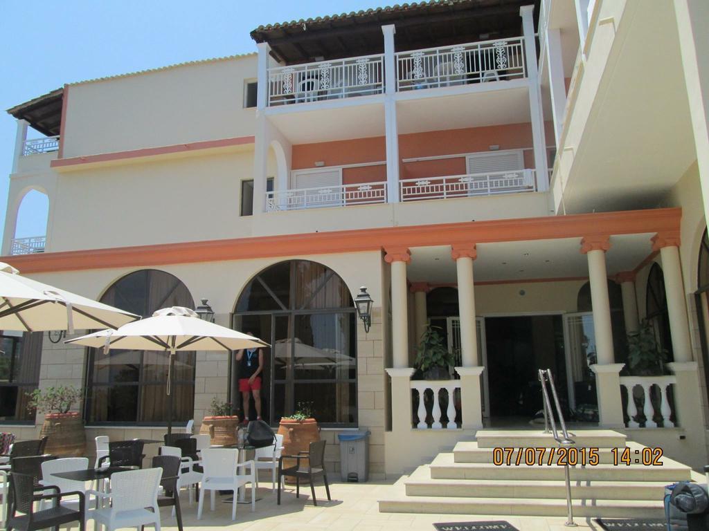 Jason Hotel Ипсос Екстериор снимка