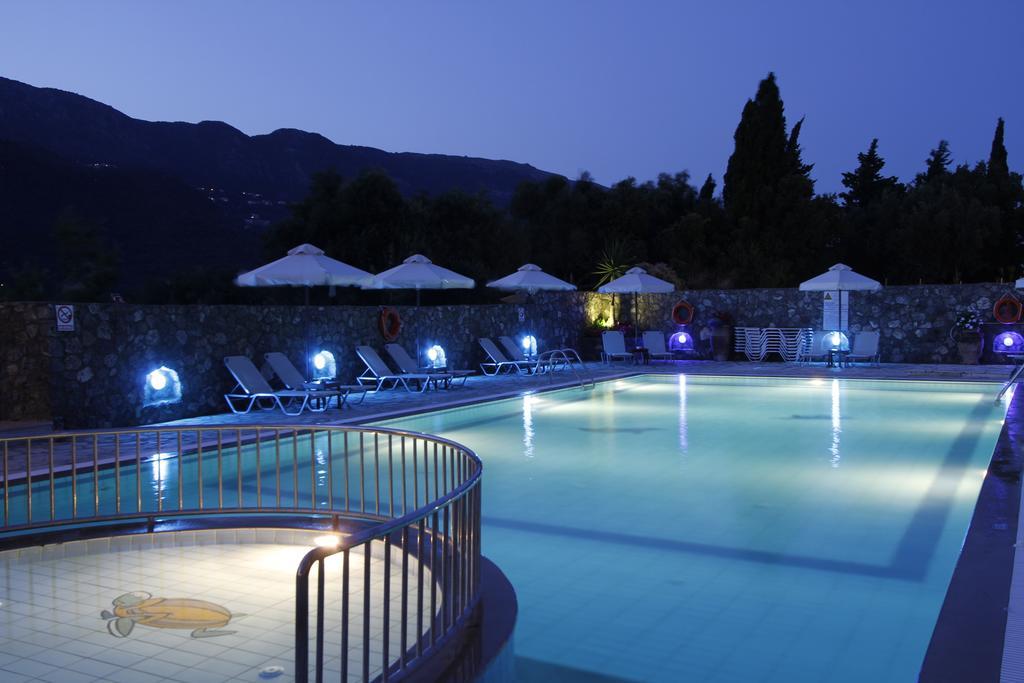 Jason Hotel Ипсос Екстериор снимка