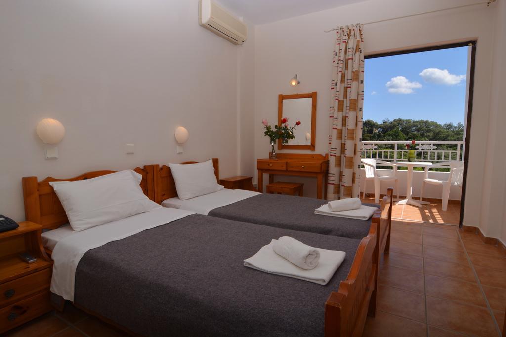 Jason Hotel Ипсос Екстериор снимка