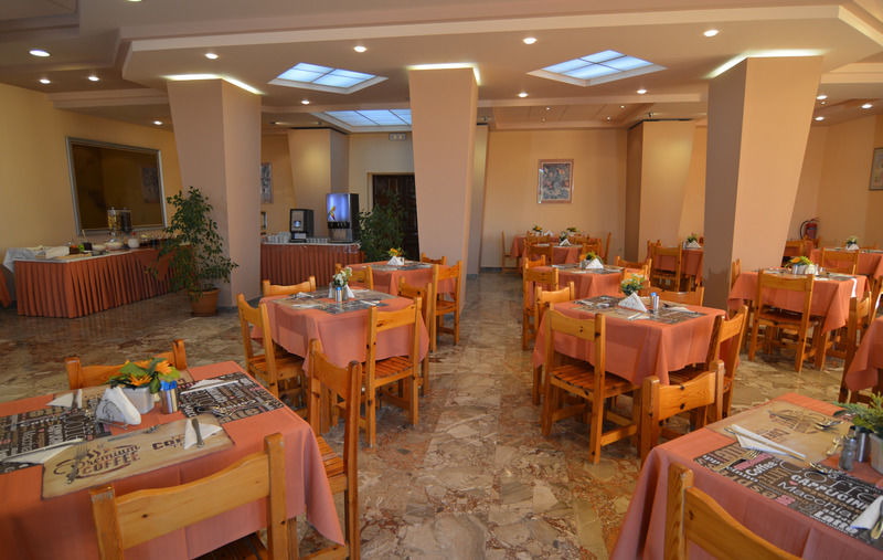 Jason Hotel Ипсос Екстериор снимка