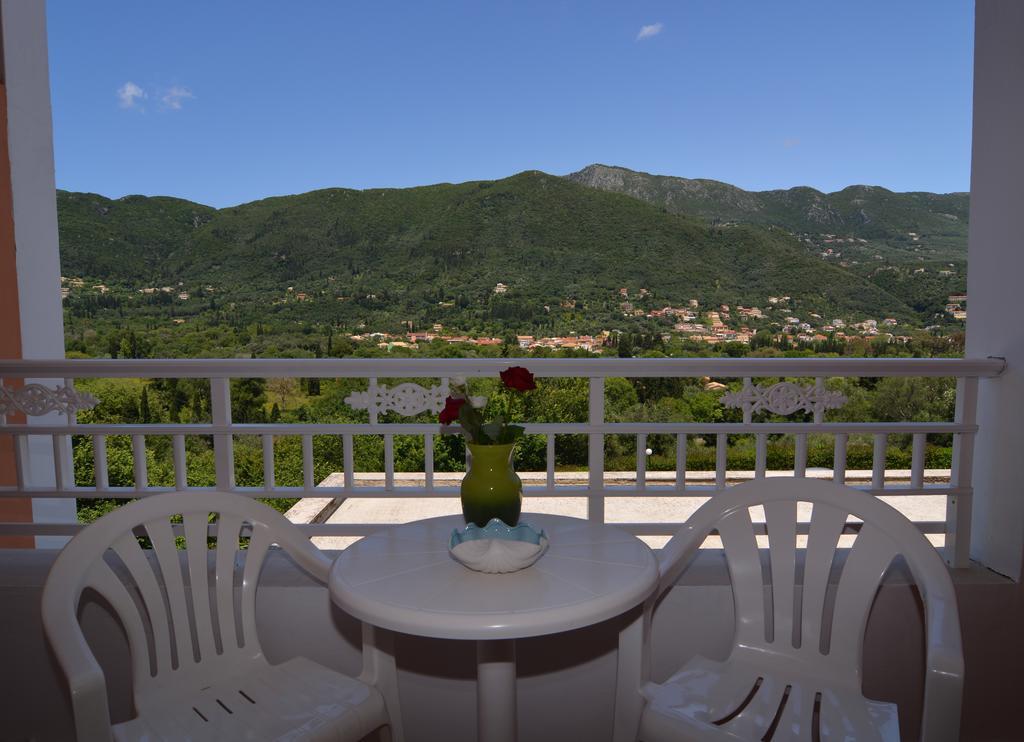 Jason Hotel Ипсос Стая снимка